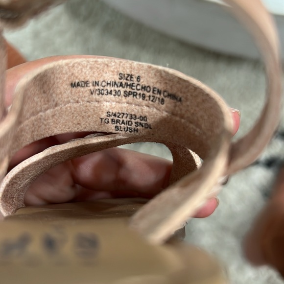 Baby Gap Toddler blush braided adjustable Sandals Size 6 - Picture 4 of 5